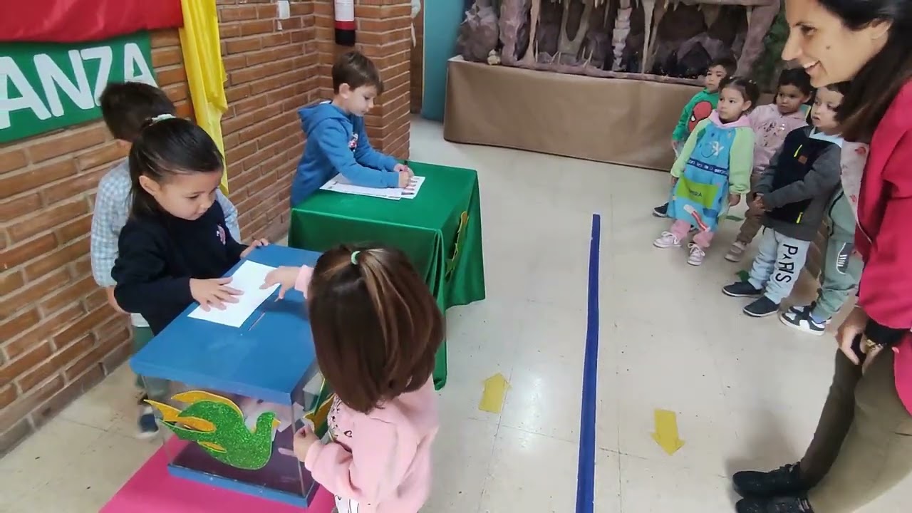 Votación Infantil Día de la Constitución