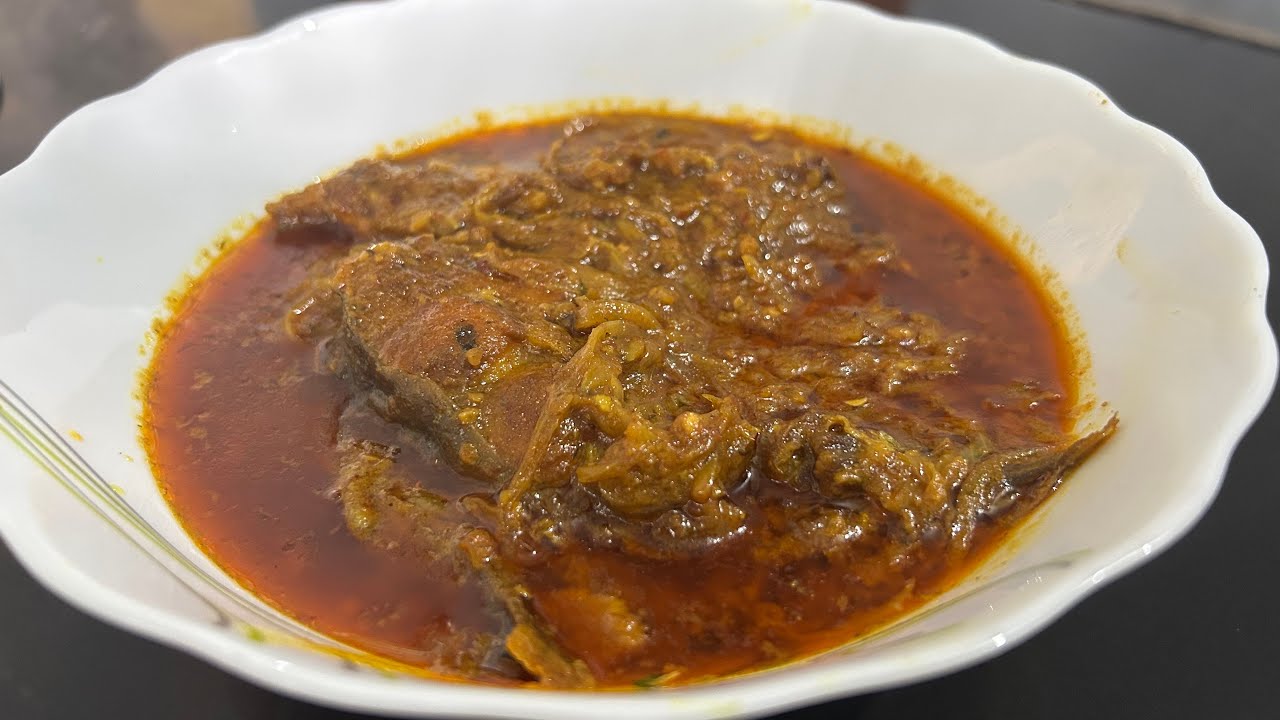 এইভাবে বাদাম দিয়ে পাঙ্গাস মাছ ভুনা করলে স্বাদ হবে অসাধারণ! 😍