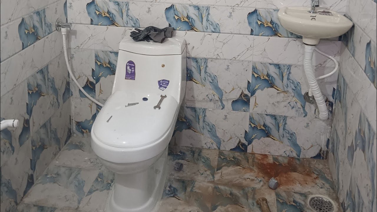 मास्टर 🎪वॉशरूम का फाइनल फिटिंग कमोड🚽 वासर्वेशन #trending #plumbing #lover #livestream #commode #wws 