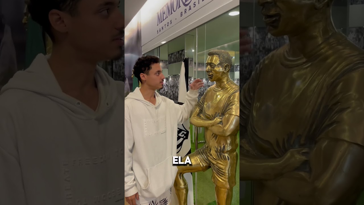 T&uacute;mulo do Rei Pel&eacute; #explorar #football #futebol #pele #shorts