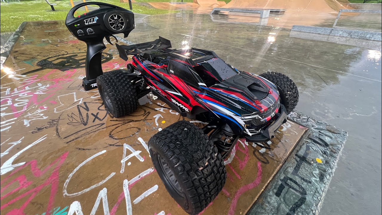 My first Traxxas! Mini XRT review and first bash