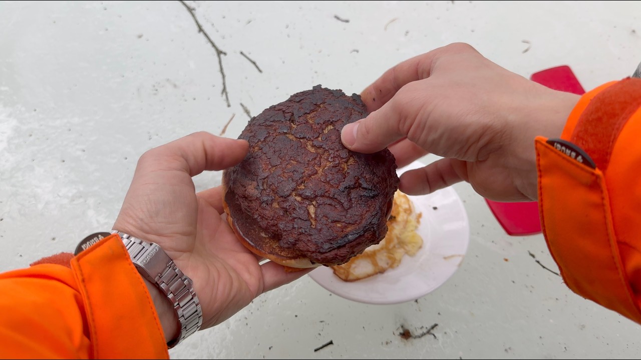 Relaxing Outdoor Cooking | Homemade Burger Recipe & Cozy Cocoa ☕🍔