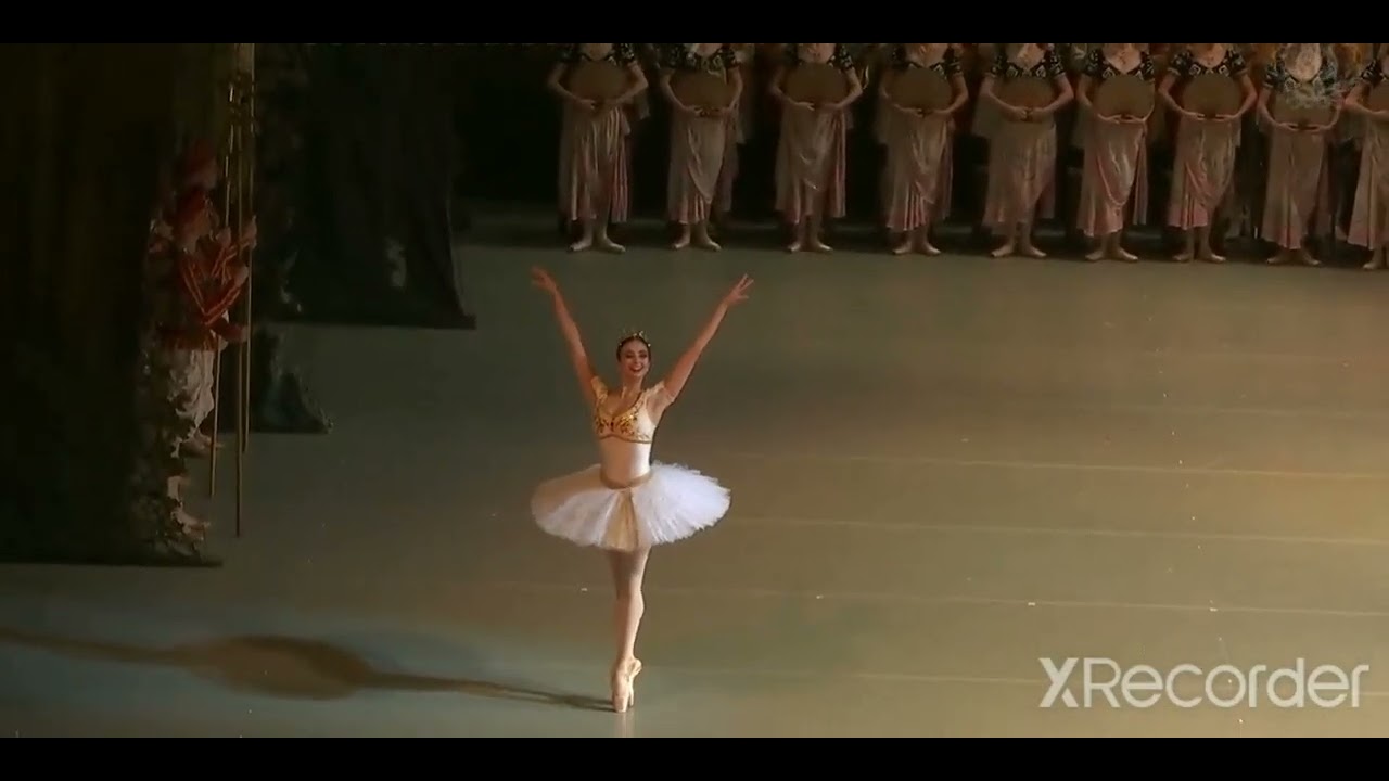 12/04 /2022 La Bayadere Maria Bulanova Gamzatti debut variation and coda