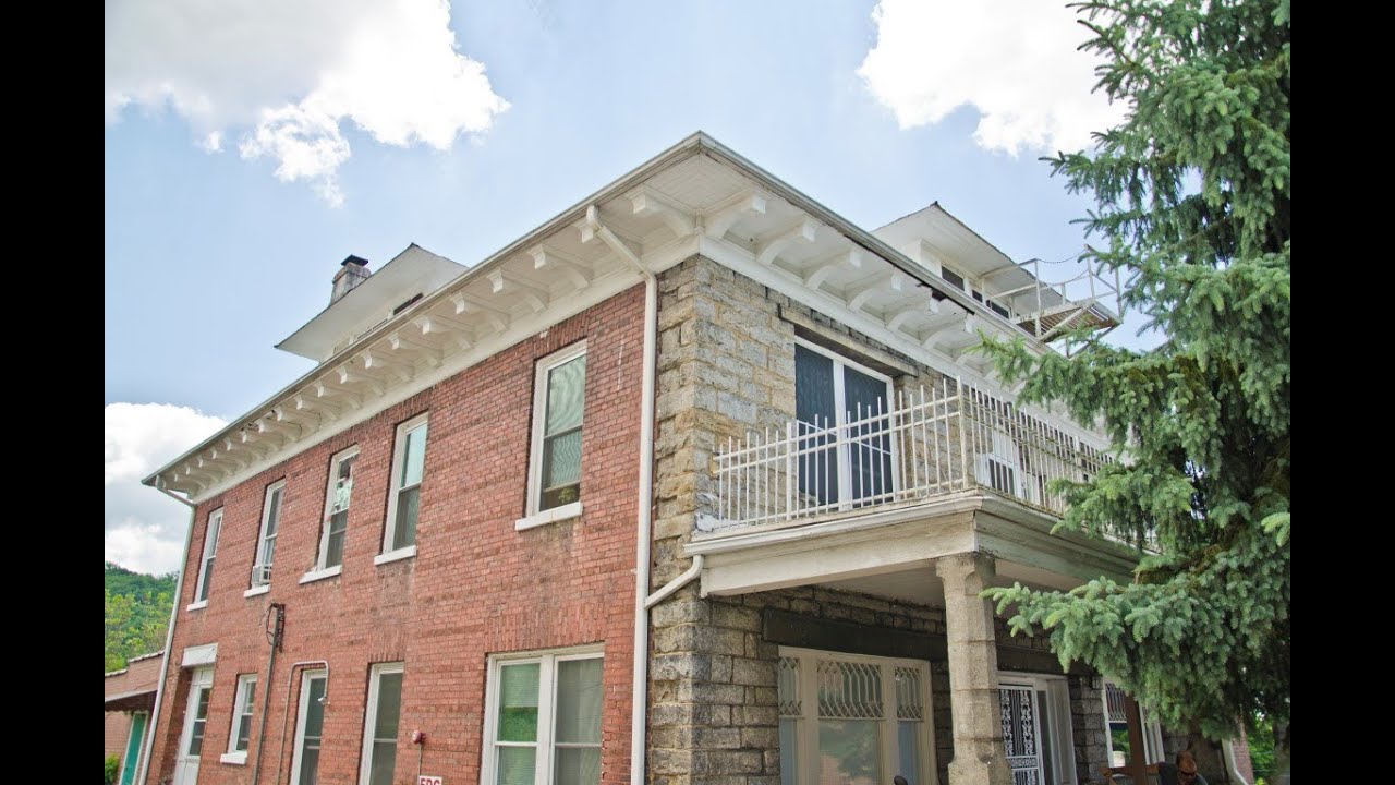 100 Biltmore Avenue, Asheville, NC (Historical Inn)