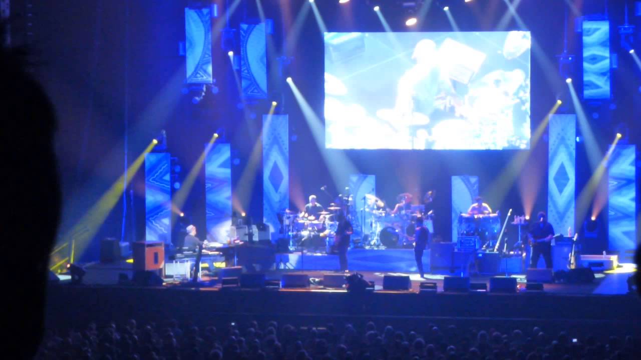 Carlos Santana - Batuka / No One To Depend On (Live at Paleis 12 - Brussels)