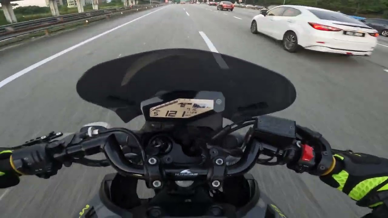 Mt09 v1 Malaysia ride