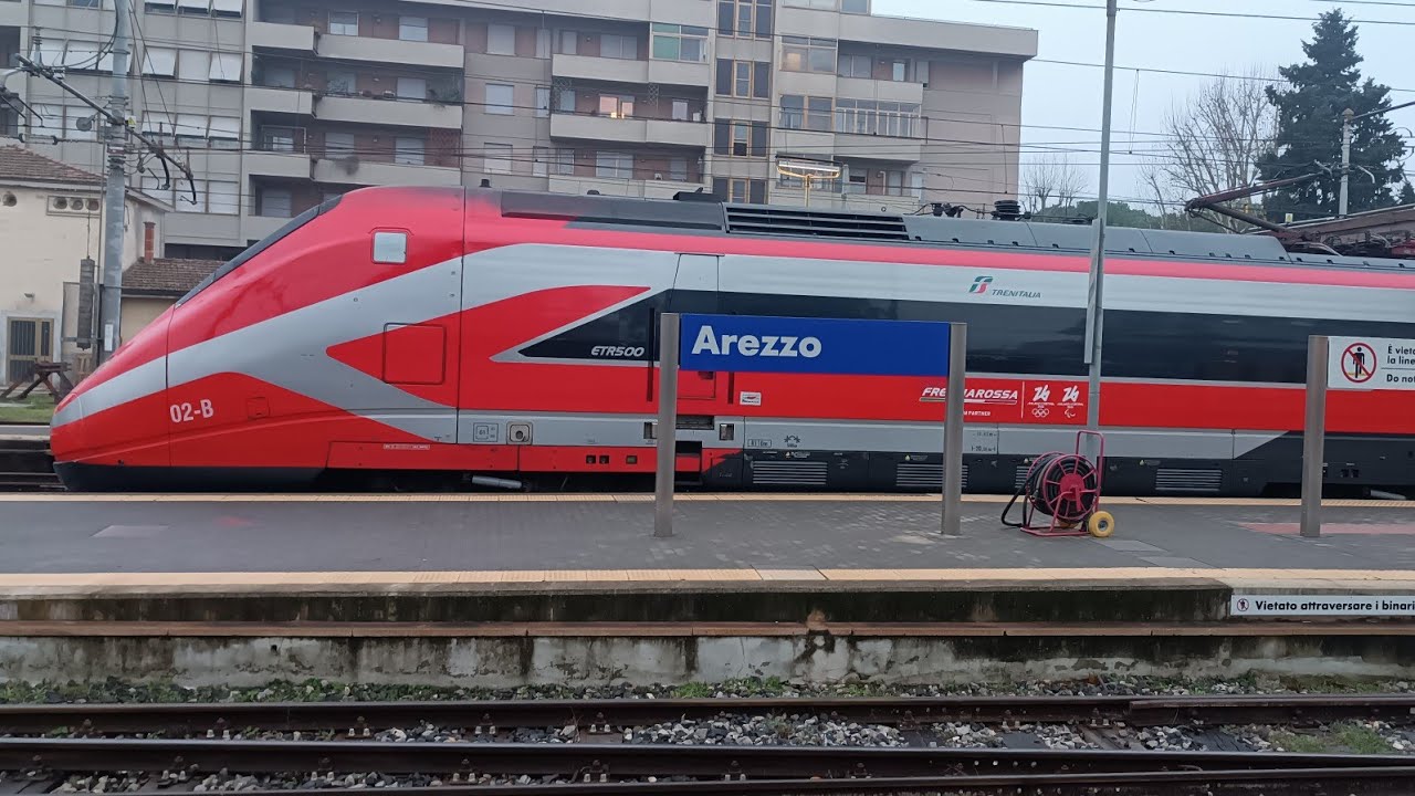 Vari transiti alle stazioni Toscane in Dorsale  di Arezzo, Bucine e Laterina.Con colpaccio iniziale!