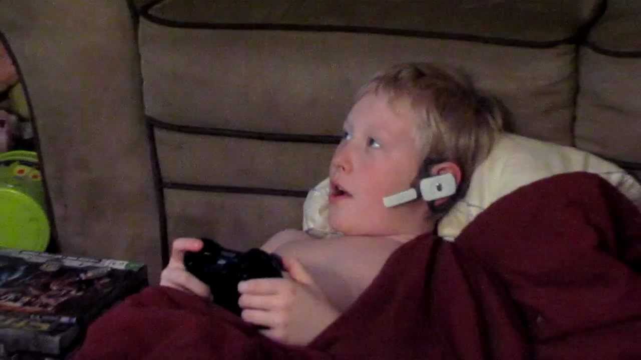 Deacon get off the Xbox 360 and clean! Xbox One X! PS4!