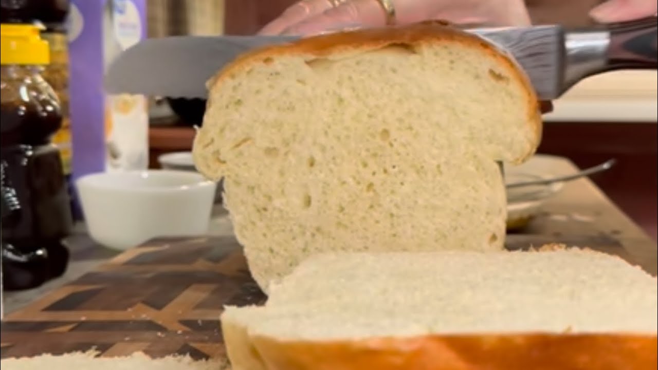 Mamaw makes easy country white bread loaf and rolls￼