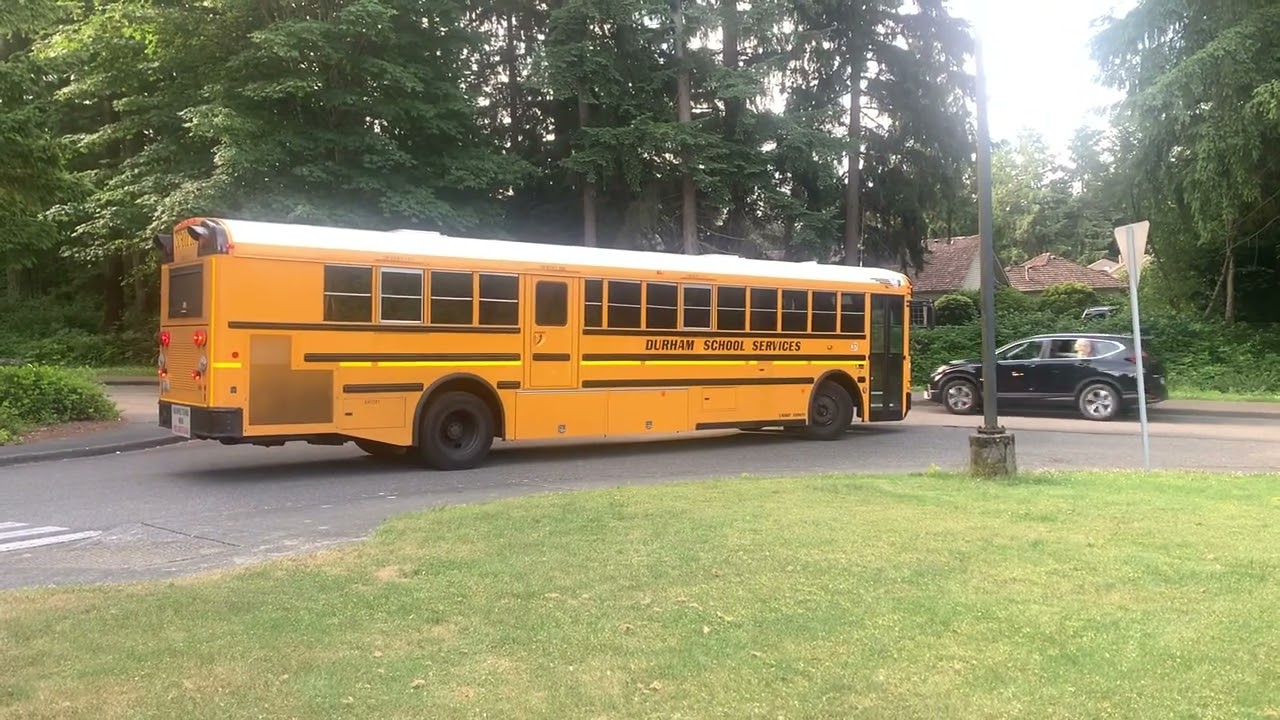 Bus 37 leaving