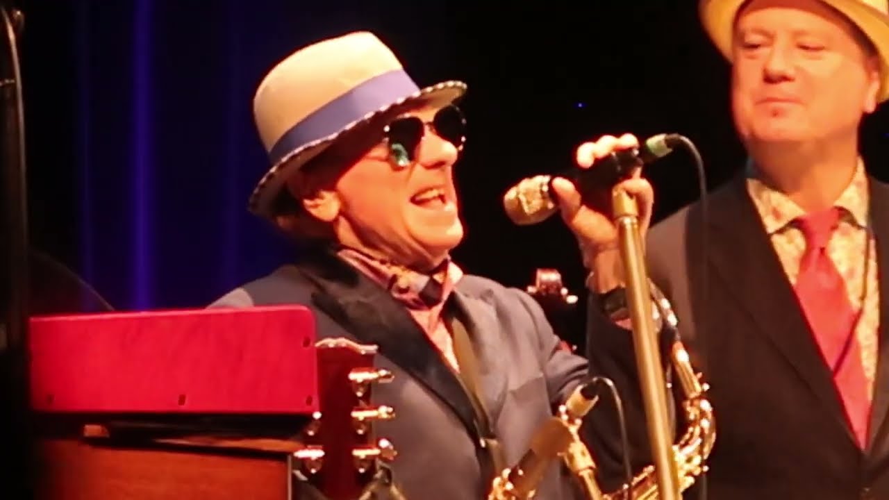 Van Morrison live 