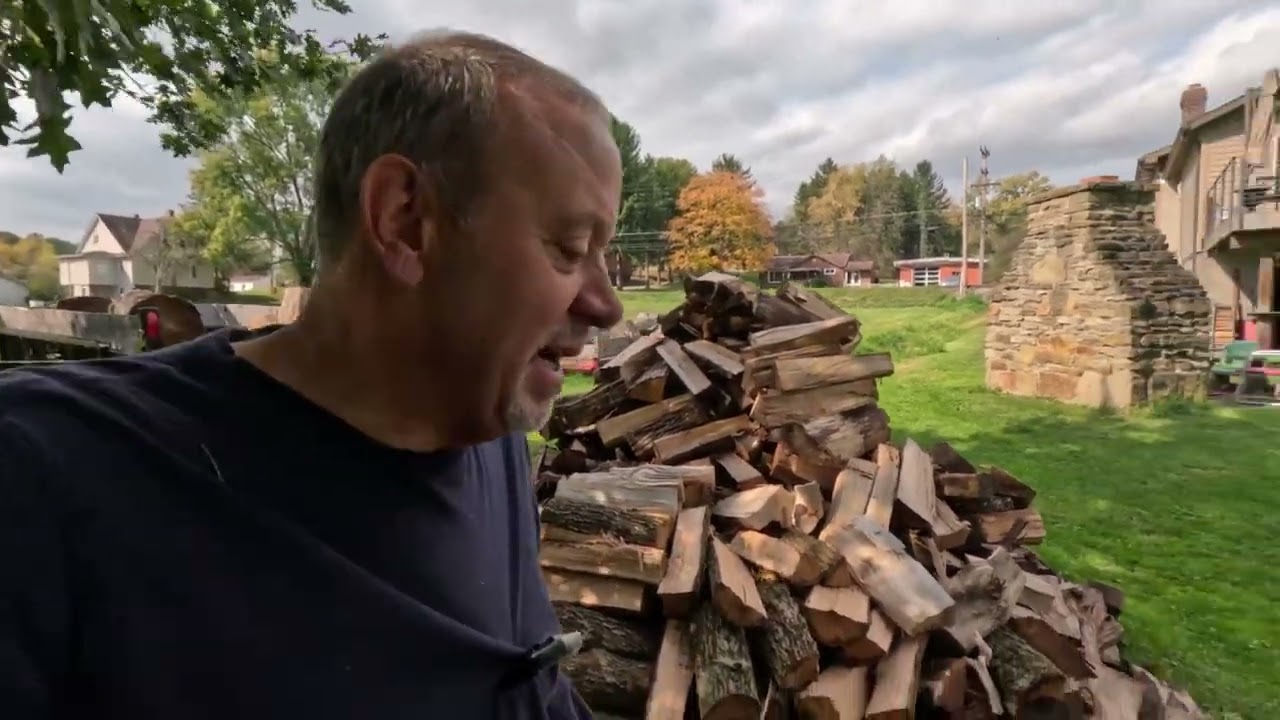 A visit to Uncle Edmonds, log splitting and sawing the cherry logs without cab cam # 620