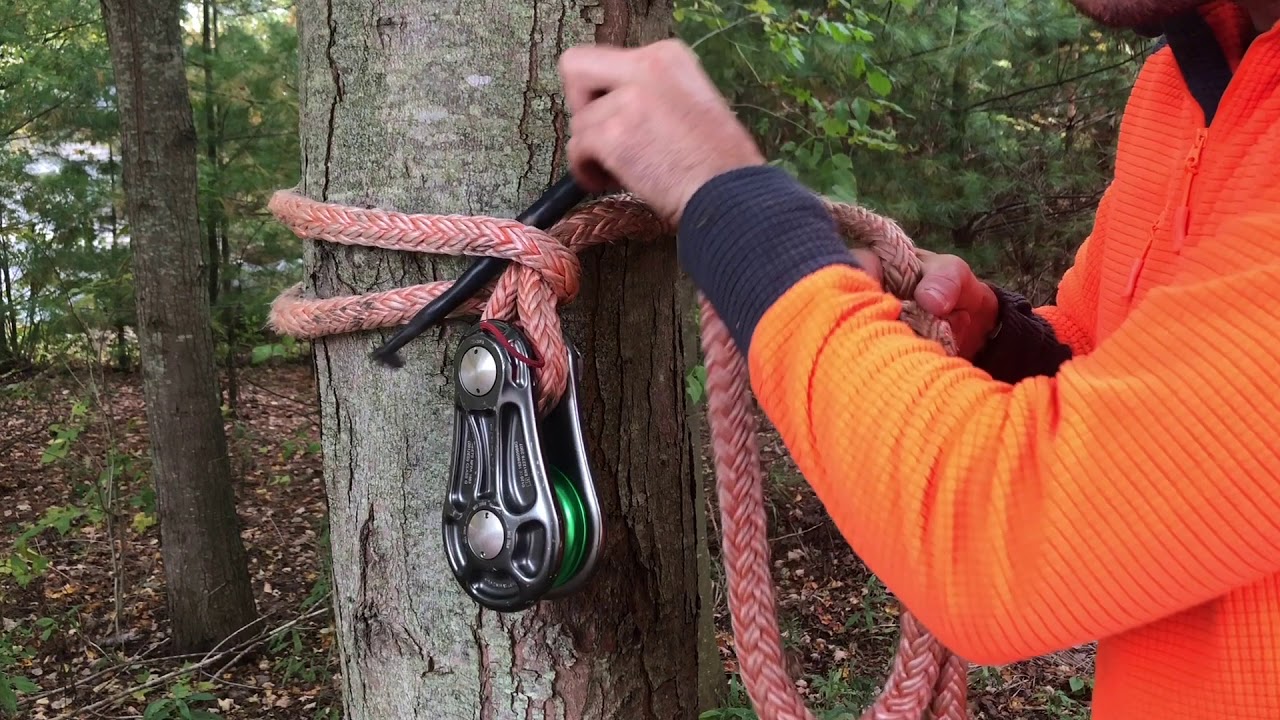 How to tie the Cow Hitch