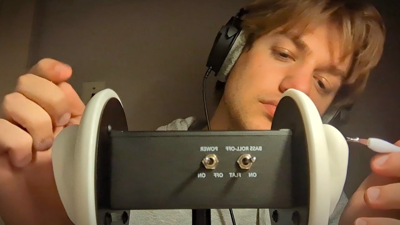 ASMR Realistic Ear Cleaning