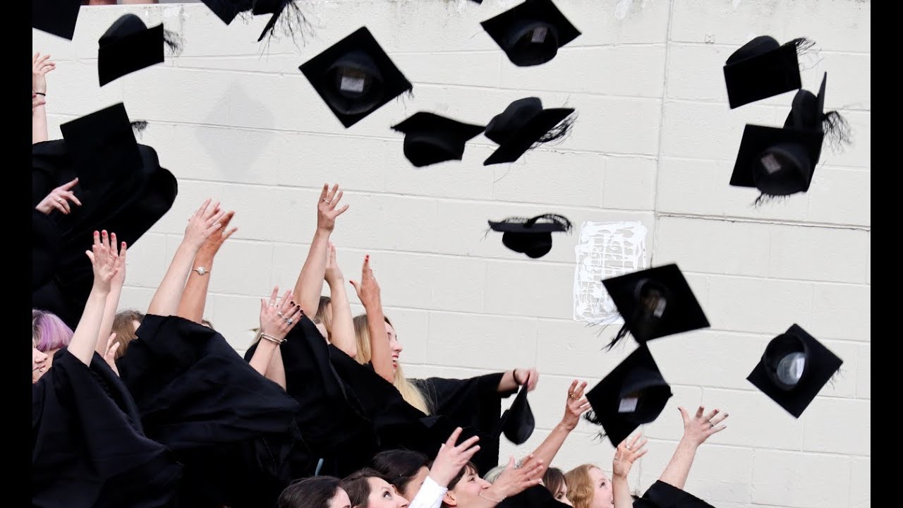 This scholarship program gives students more than money