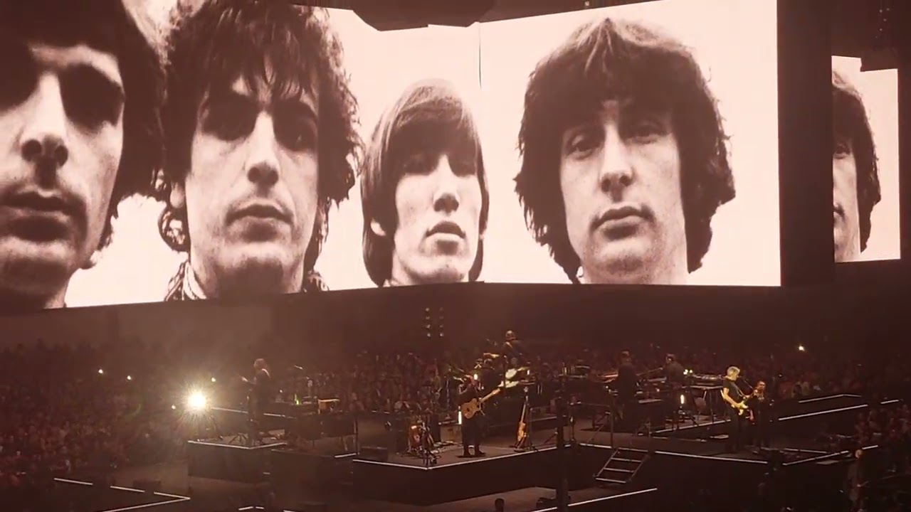 Roger Waters – Have a Cigar @Palacio de los Deportes, CDMX, México