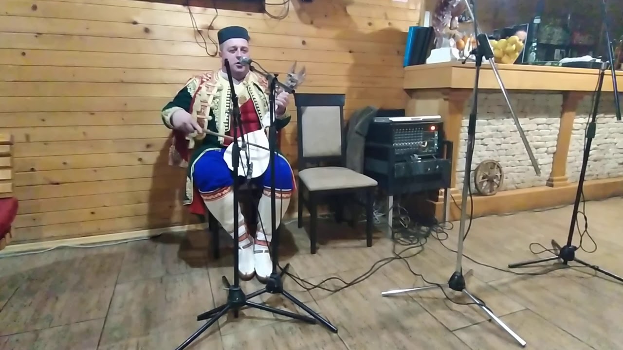 Radovan Vučković - Meni ruka, a tebi đevojka