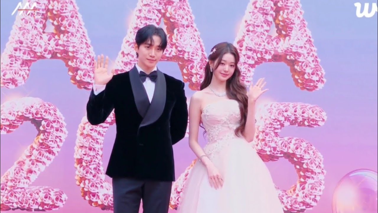 [251206] AAA 2025 레드카펫 MC 이준호&장원영 cut