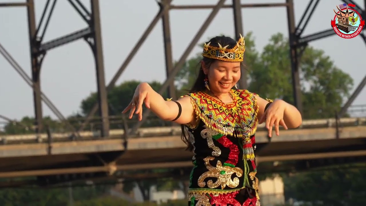 -Flying High- Traditional Indonesian Dance Performance by Sanggar Budaya Nusantara in Waco, Texas.