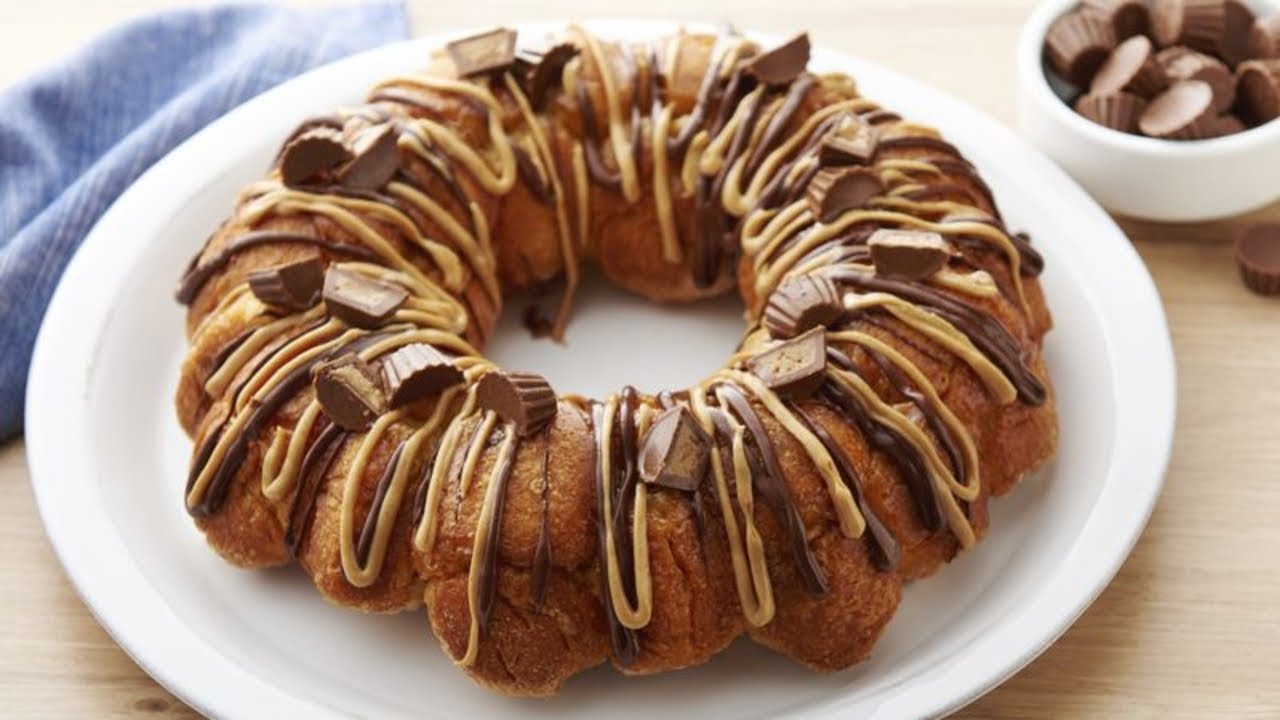 How to make Reese's Peanut Butter Cup Monkey Bread