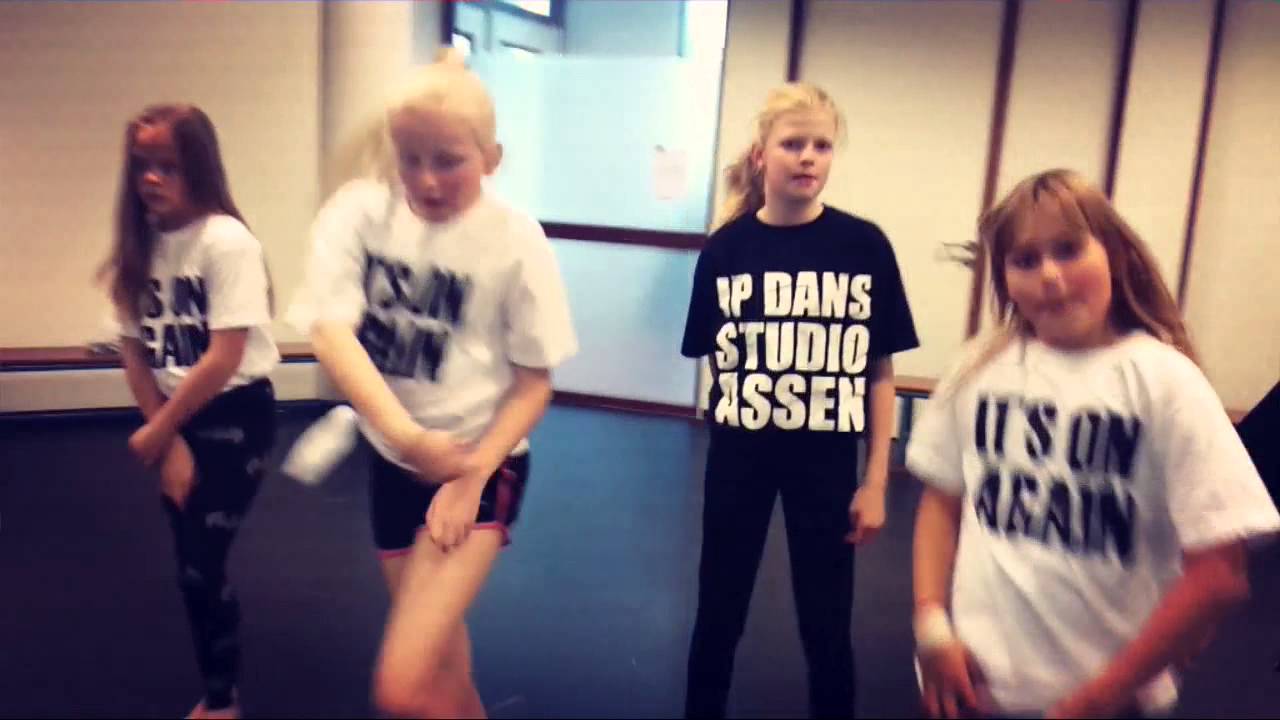 Dansstudio Jan Postema Kloosterveen - Policeman