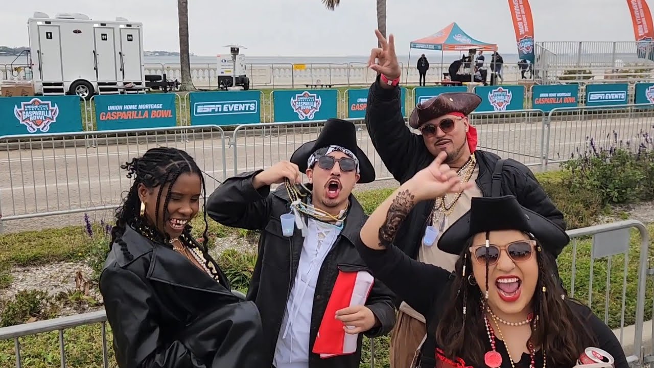 GASPARILLA 2026 PIRATE FESTIVAL EVENT AND PARADE - WALKING AROUND BAYSHORE TAMPA, FL. ADULT DAY 1/31