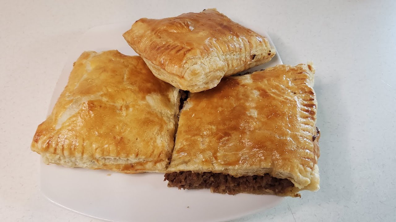 pastelillos de carne (pastelillos de hojaldre con carne molida)