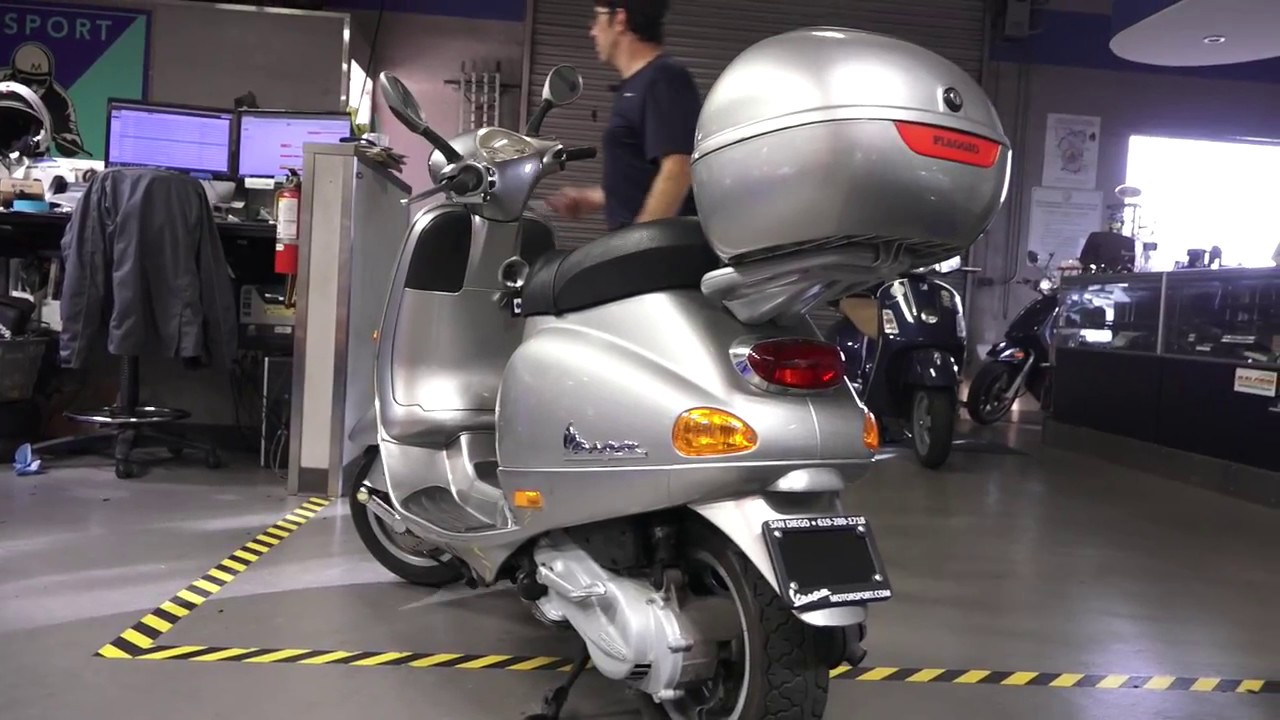 Robot's '97 Euro Market Vespa ET4