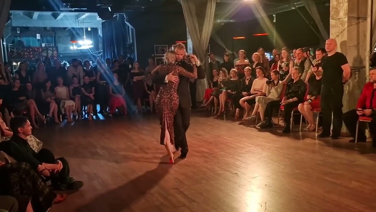 Макс Извеков и Катерина Зак, выступление в Планетанго на милонге &ldquo;A Bailar&rdquo; октябрь 2023 4-4