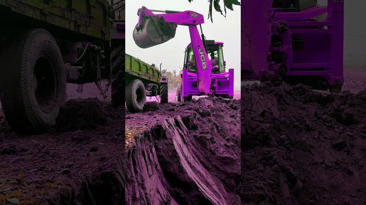 JCB wala is cutting the wet mud and loading it on the tractor. #shorts#ytshorts#tractor#jcb#jcbwala