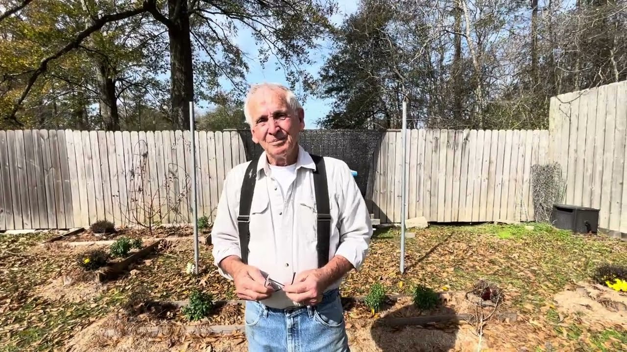 Winter Garden Tips. Heavy Mulch. KNOW YOUR AREA. @PawpawSammyAlyBug
