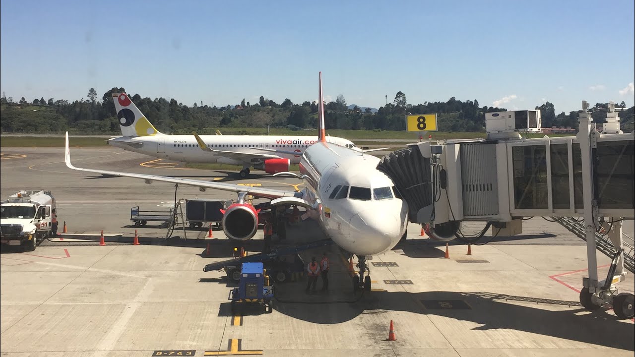 Avianca (Star Alliance) AV9303 MDE-BOG Medellin Departure (Full Report)