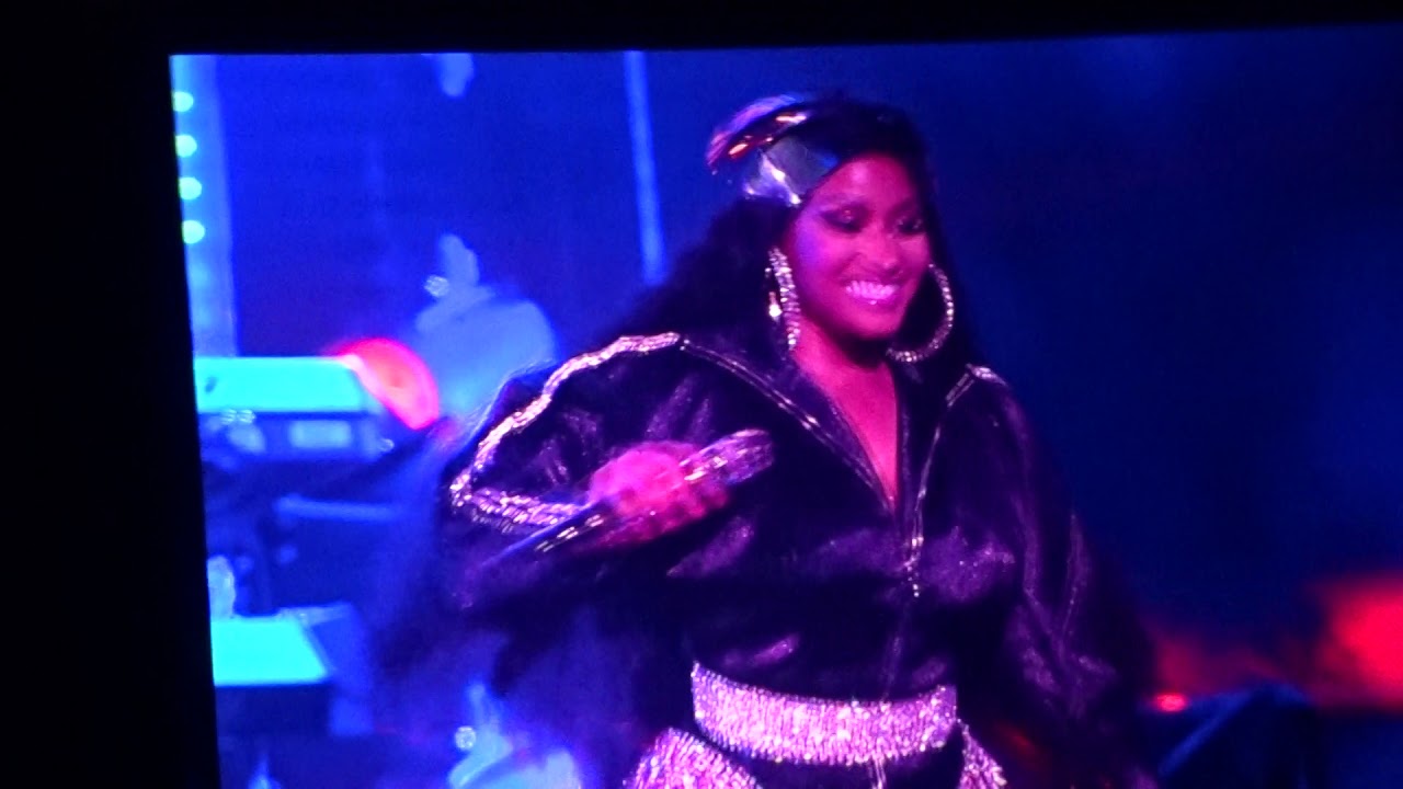 Nicki Minaj - Pound The Alarm - Live at Lanxess Cologne
