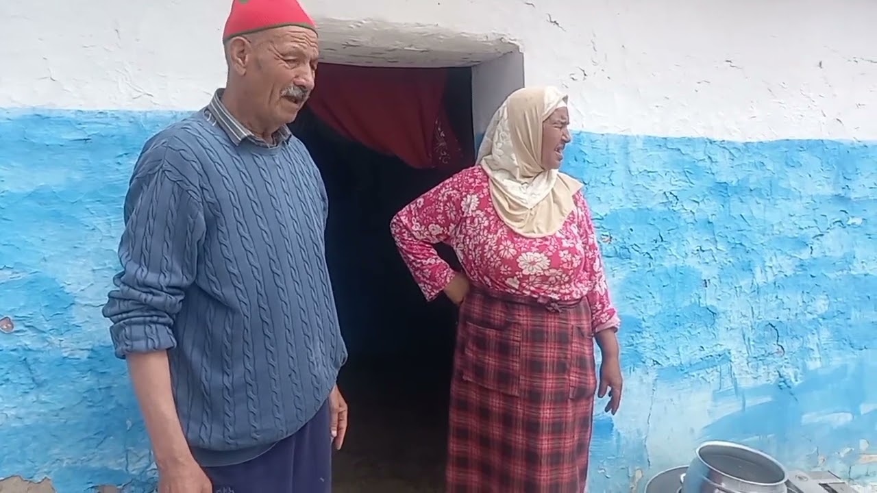 مي نجية كتشرك معاكم الرحيل ديال الكرم البيض