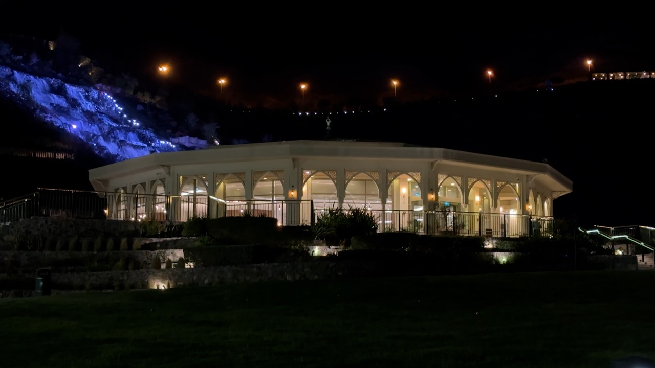 الحدائق المعلقة في كلباء تنبض بالحياة خلال شهر رمضان