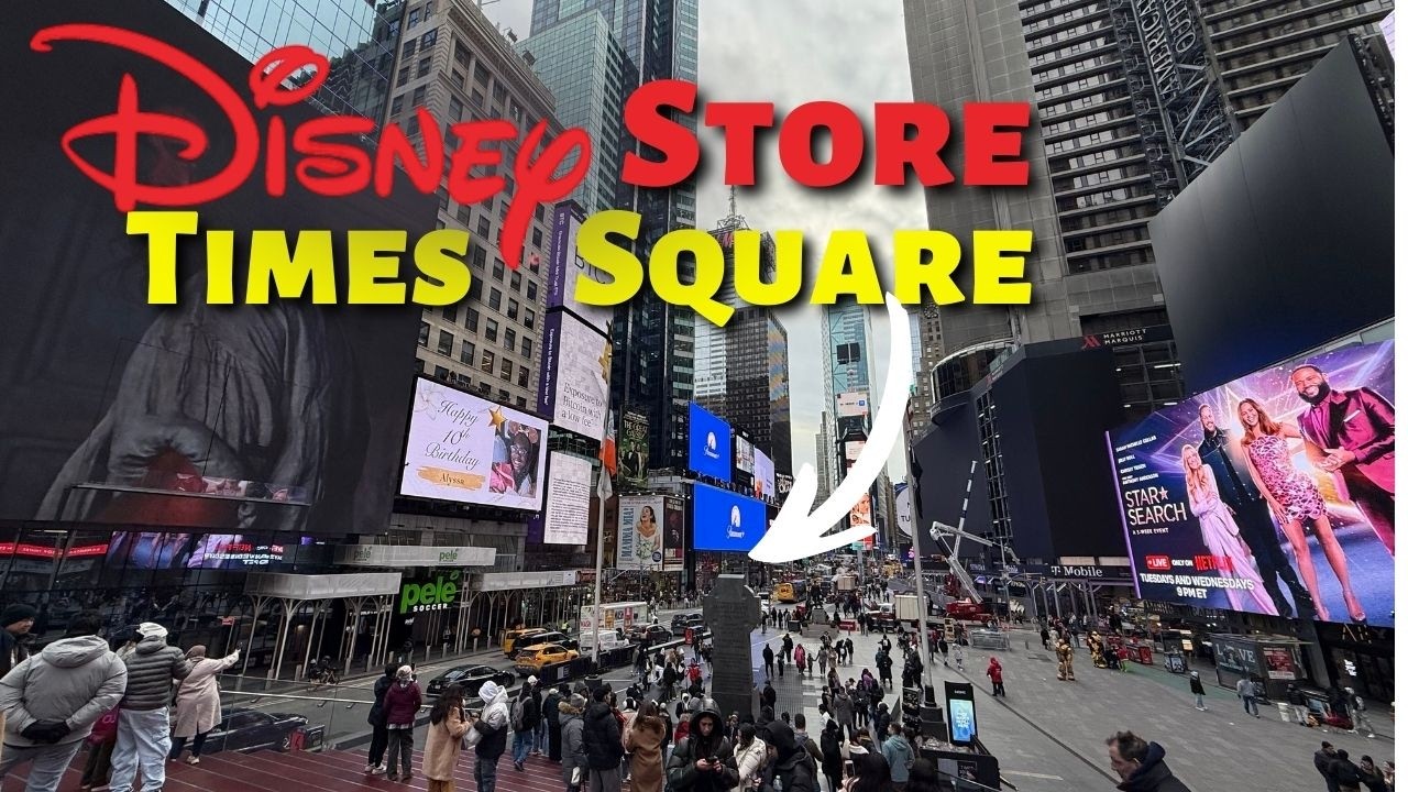 Посетите магазин Disney Store на Таймс-сквер в Нью-Йорке.