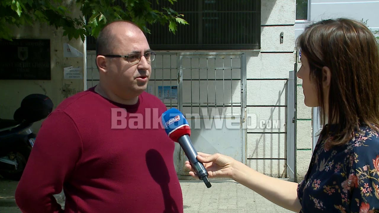 Punonj&euml;si i FA-ve tregon kalvarin n&euml; dyert e gjykatave: Pas divorcit, prej 3 viteshs takoj f&euml;mij&euml;t