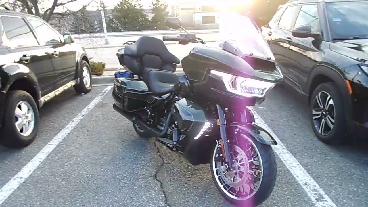 Harley-Davidson 2026 Rode Glide Limited, John's new bike.
