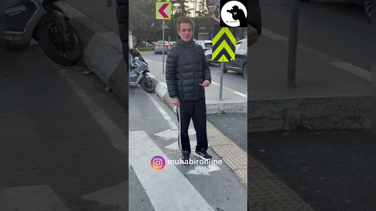 Teoman , taksi beklerken g&ouml;r&uuml;nt&uuml;lendi.. #new #keşfet #teoman #magazin #muhabironline