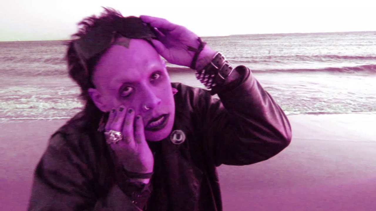 Blu Anxxiety - Cats Eye and Corpse (music video)