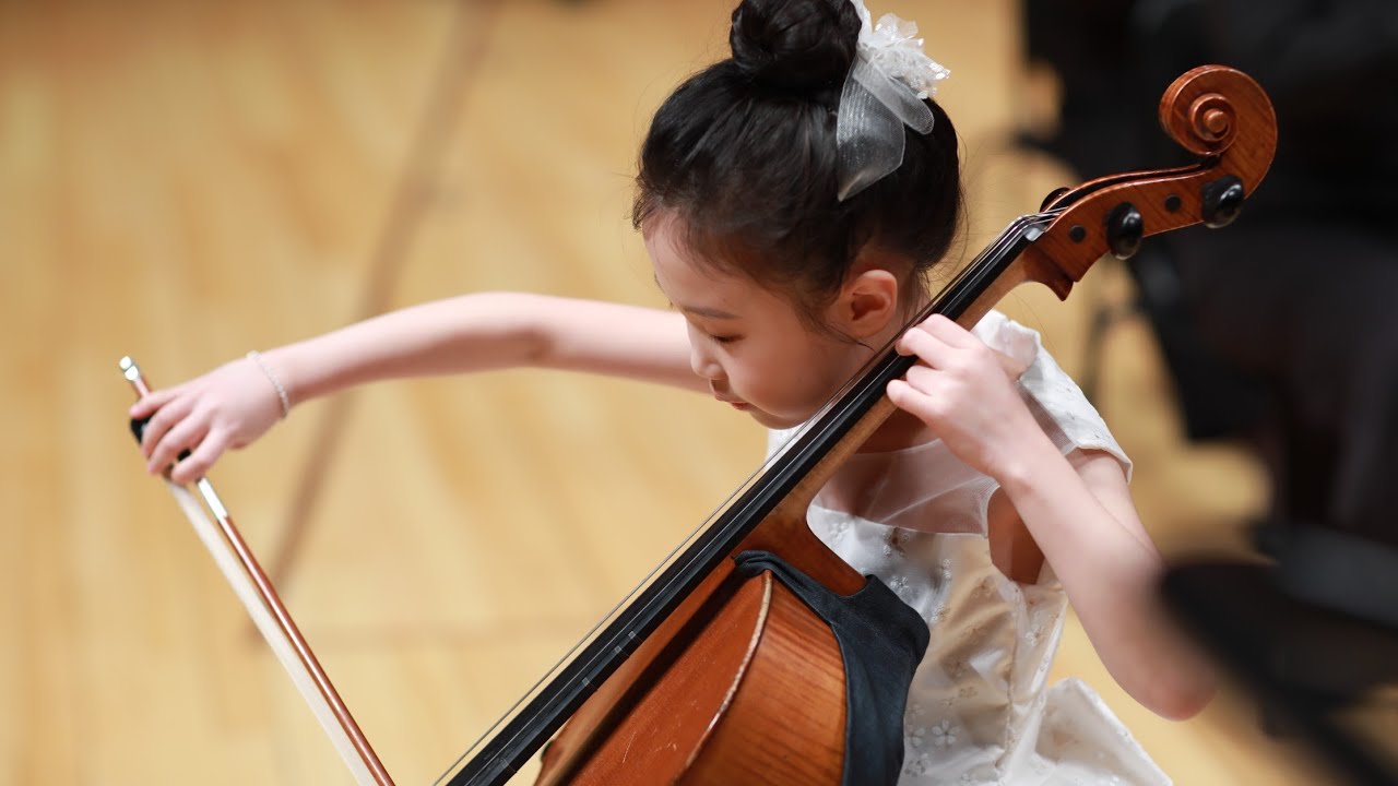Haydn Cello Concerto No.1 in C Major, 3rd mov.(김라엘, 8y)