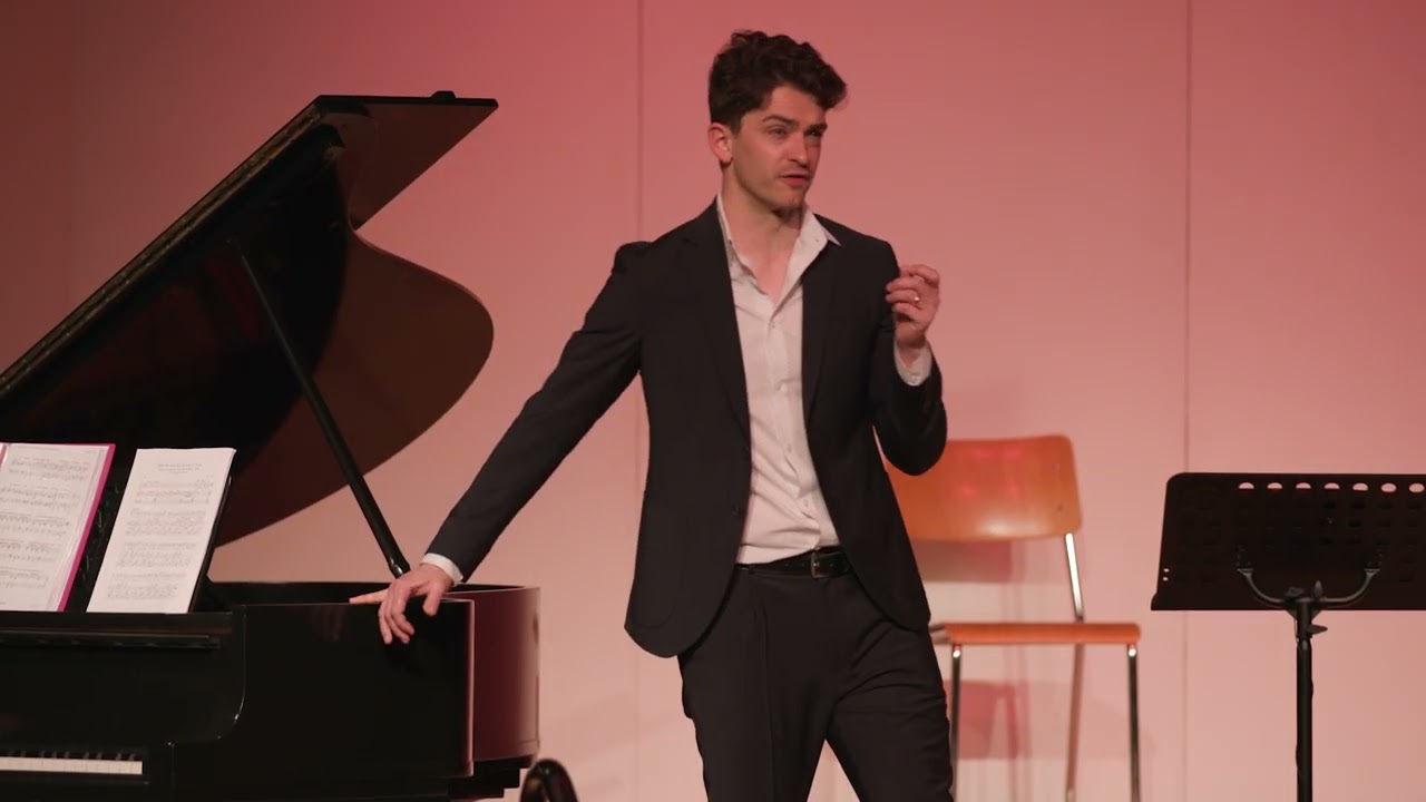 Schau einer schönen Frau – Maske in Blau - Fred Raymond (Sängerbund an der Thur)