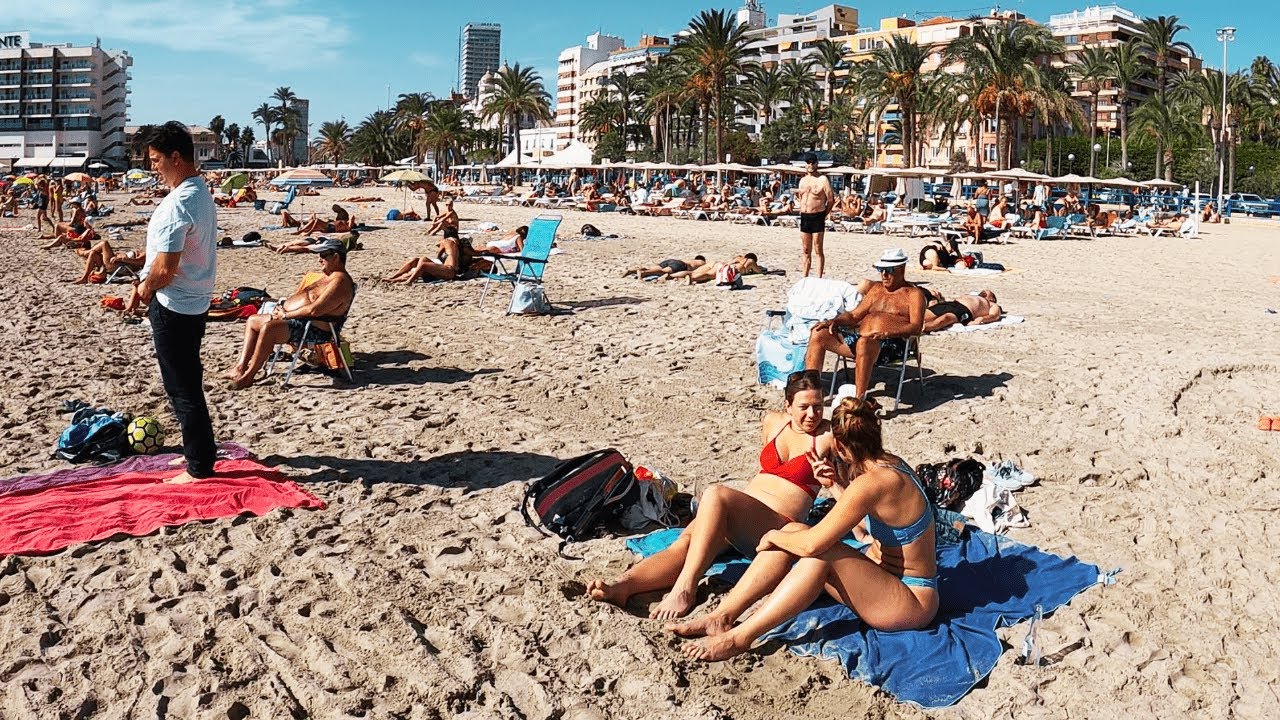 ☀️Beach Walk - Alicante Spain- 2023 4K VIEW 🎥 -  Walk Tour🚶&zwj;♂️