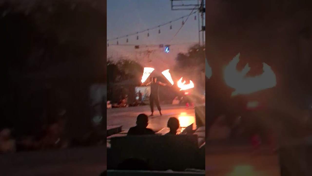 FIRE SHOW - DUBAI SAFARI AT NIGHT