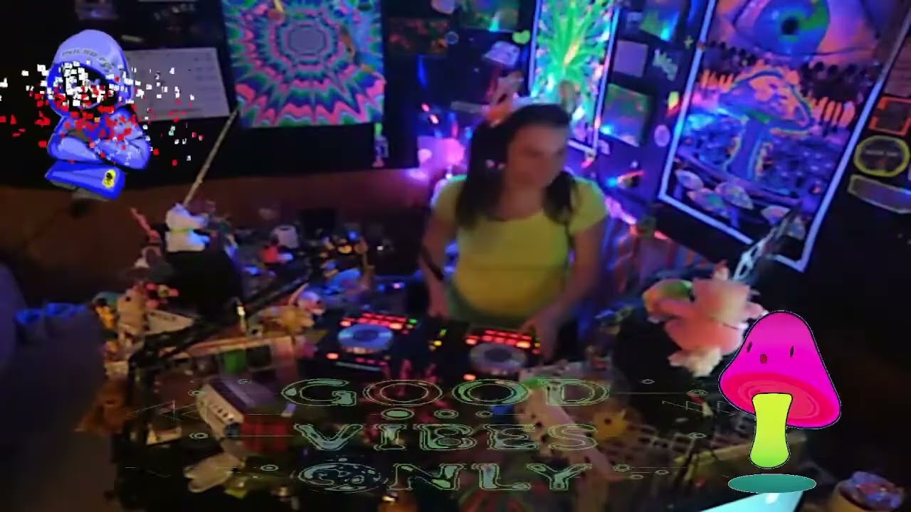 Dj Melt on Pulsefm88.2 June 19, 2021 pt.1 #drumandbass #dnb #dj#femaledj#jungle#drumnbass #junglist