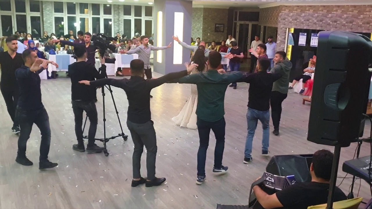 CEM KÜBRA KINA GECESİ