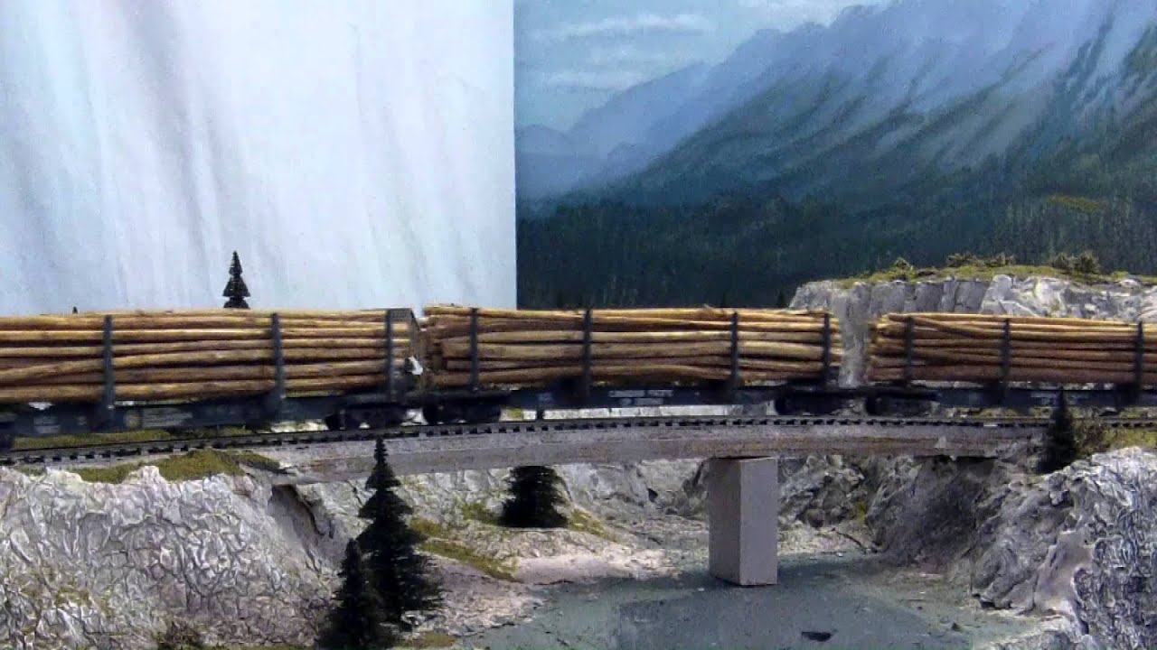 BC RAIL DASH 8 LOG TRAIN