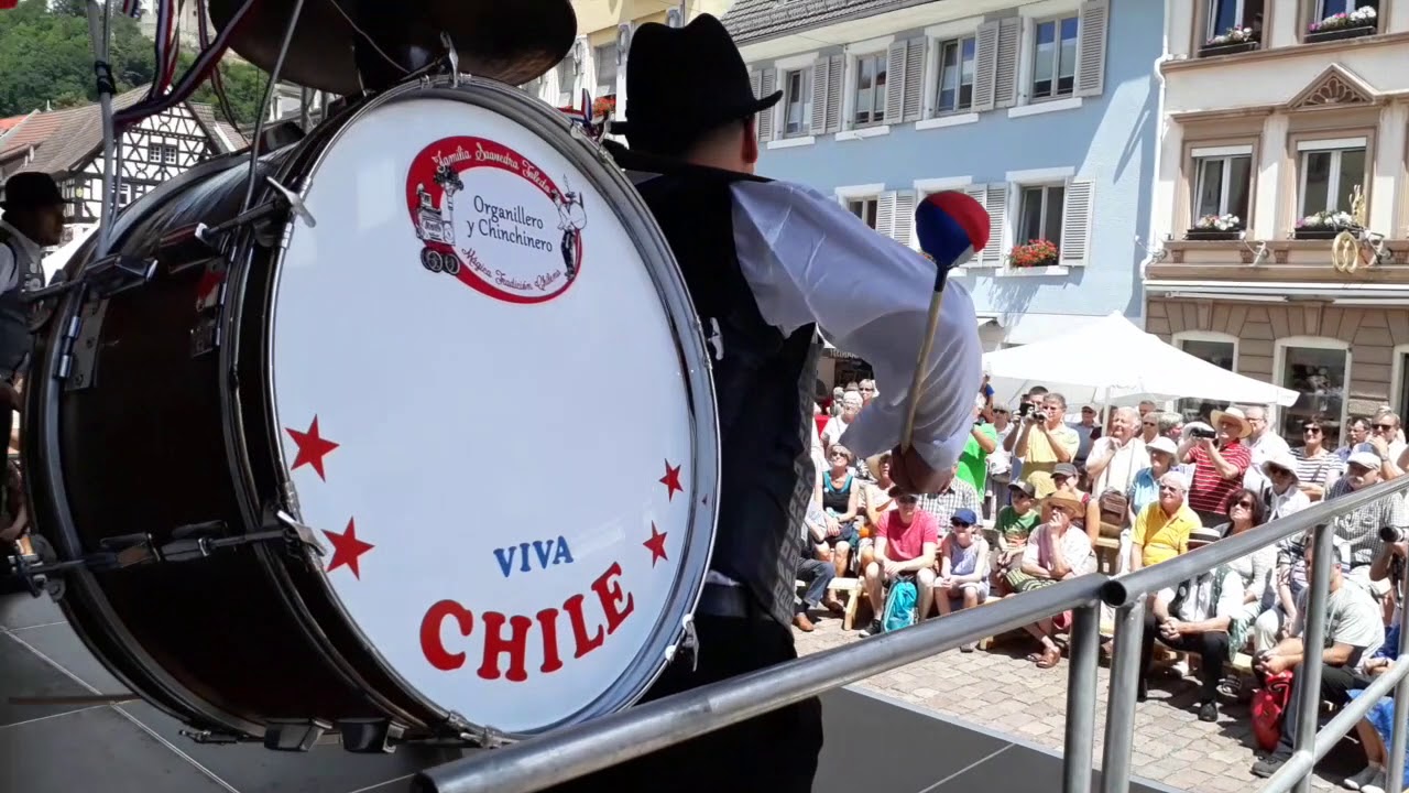 ORGANILLEROS Y CHINCHINEROS LIZANA EN 12 ORGELFETS WALDKIRCH 2017 ALEMANIA