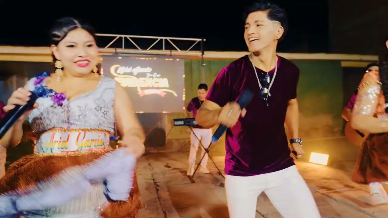 Ariel García y su grupo Evidencia La Novia