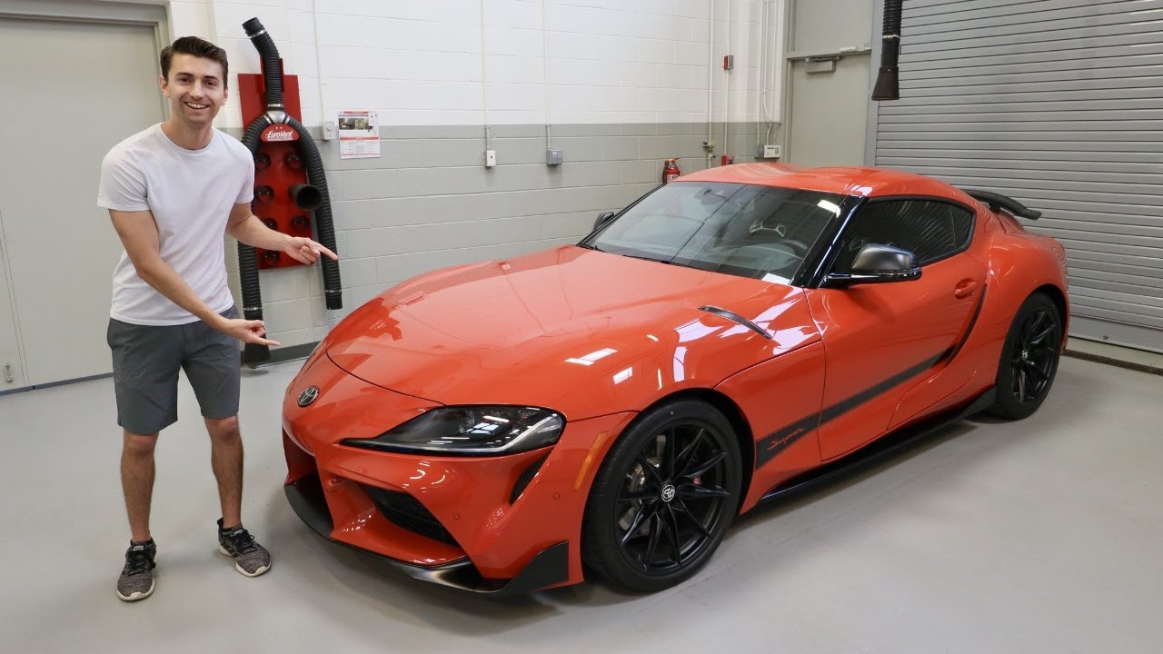 Toyota GR Supra 2024, юбилейный выпуск, посвященный 45-летию: запуск, выхлопная система, осмотр и...